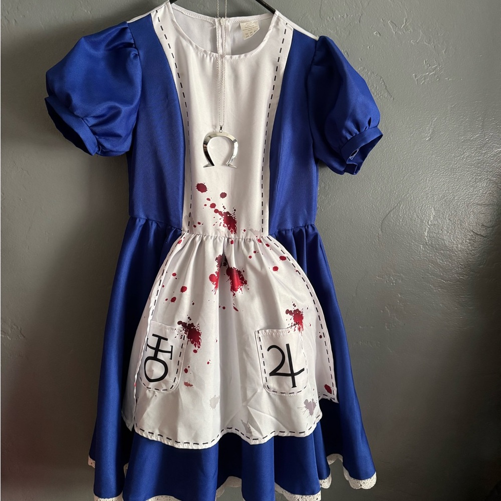 ALICE MADNESS RETURNS Costume .